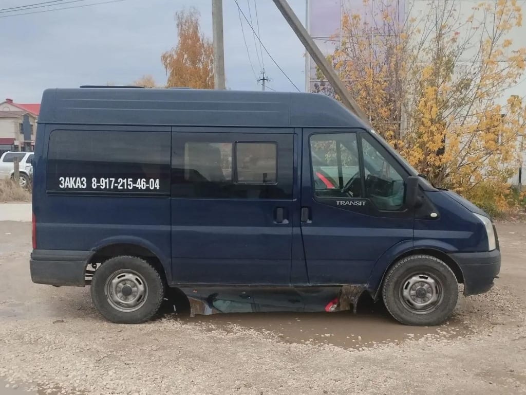 Легковой универсал Ford Transit, пассажирские перевозки 8+1 мест